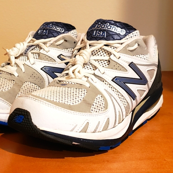 Running Shoes 1052e White 
